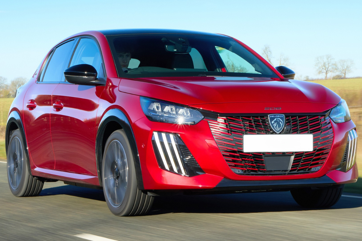Peugeot 208 - fleet.rental.altText